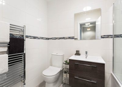 Spacious bathrooms in Linenfield development